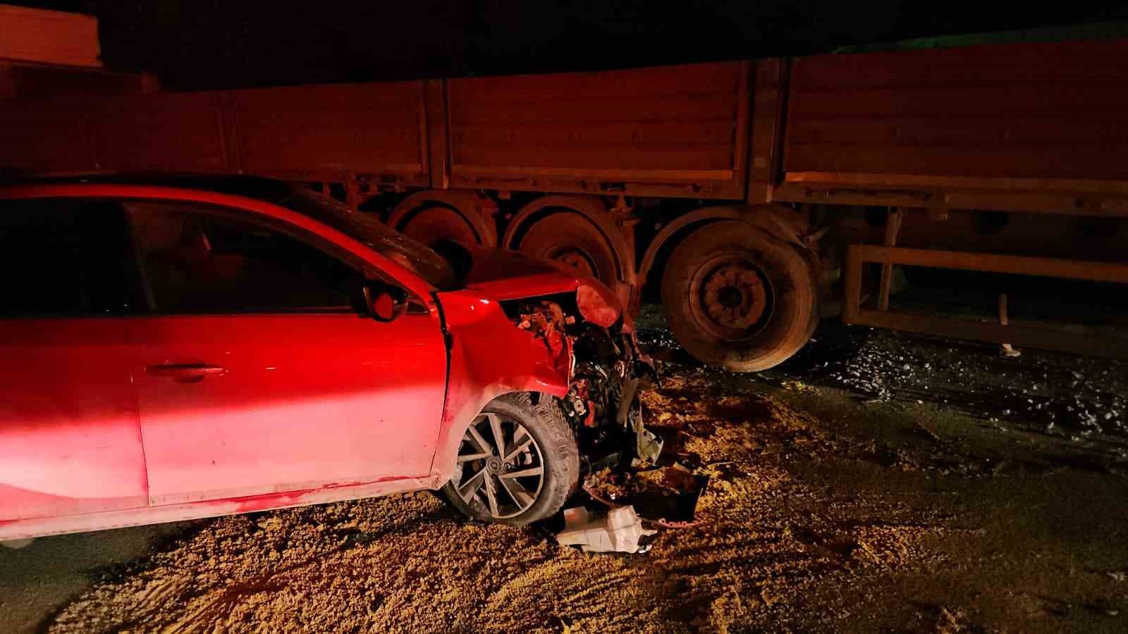 Kağıthane’de gece saatlerinde meydana gelen trafik kazasında, makas atan bir